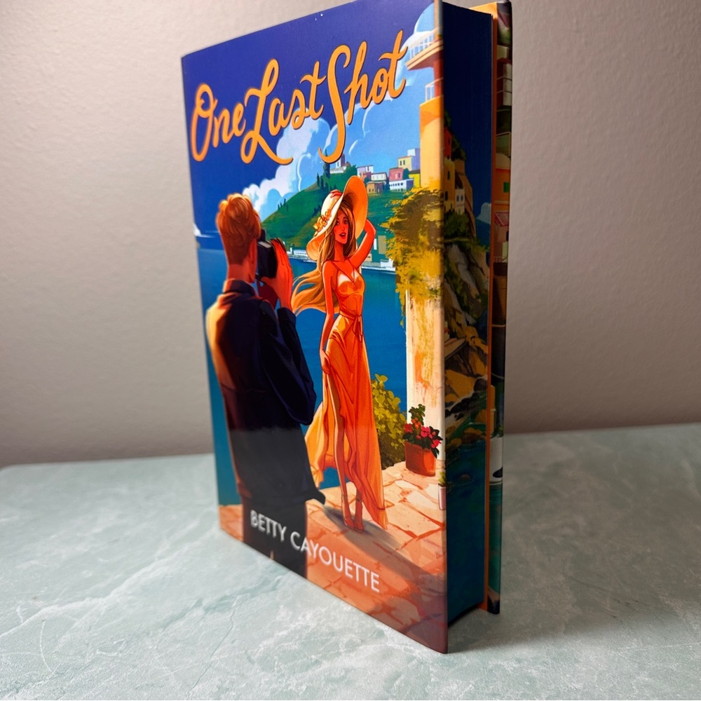 One Last Shot Afterlight Hardback Edition Signed by Betty Cayouette - Picture 2 of 8
